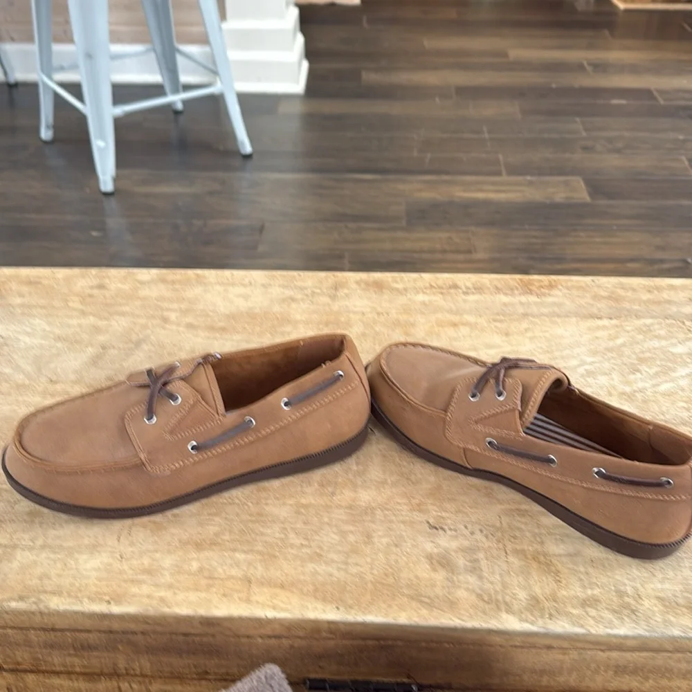 J.Crew boys size 4 loafer excellent condition worn once or twice